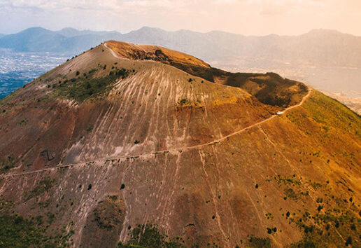 Hiking Mt. Vesuvio & Pompeii